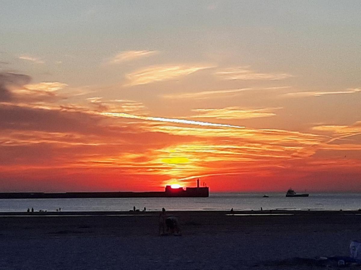 La Mer, La Plage, Le Sable Boulogne-sur-Mer Buitenkant foto
